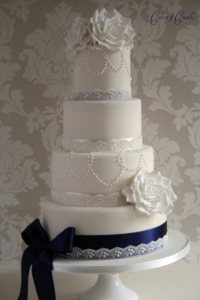 pearl decorated wedding cakes (17)