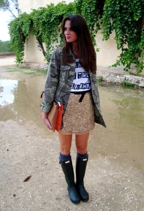 street style rain boots with long sweater and short shirt (2)