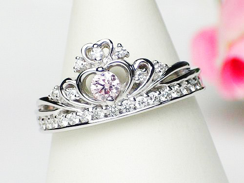 2 diamong crown ring