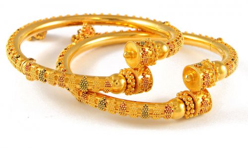 gold bangle designs in tanishq (10)