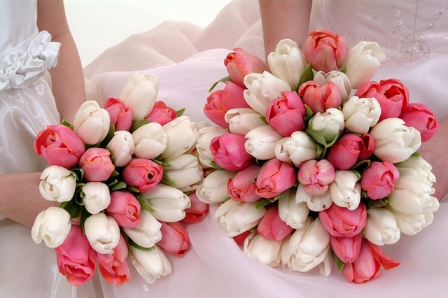 white pink bouquet