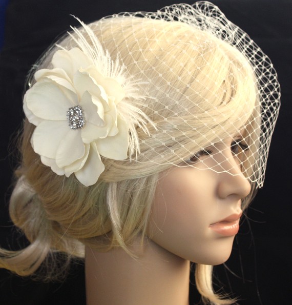 3 bridal fascinators with veil (8)