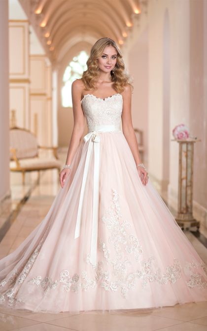 Sleeveless designer wedding gown (4)