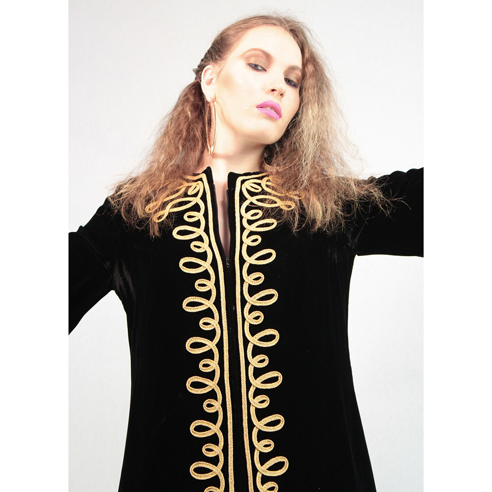 chic black velvet caftan with gold embroidery (6)