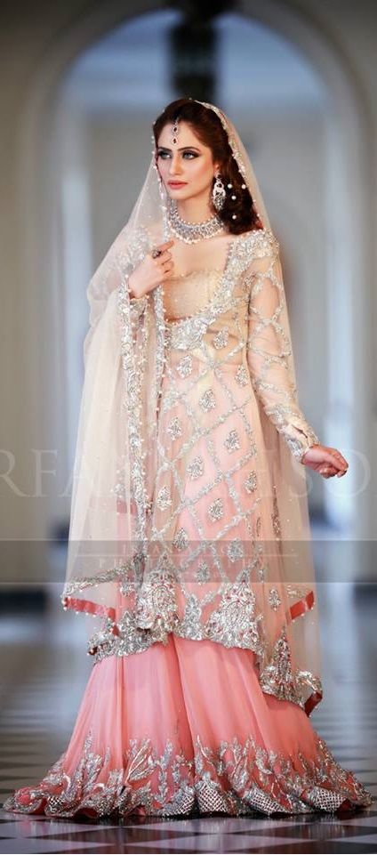 1 Best Pakistani Wedding Dresses For Women