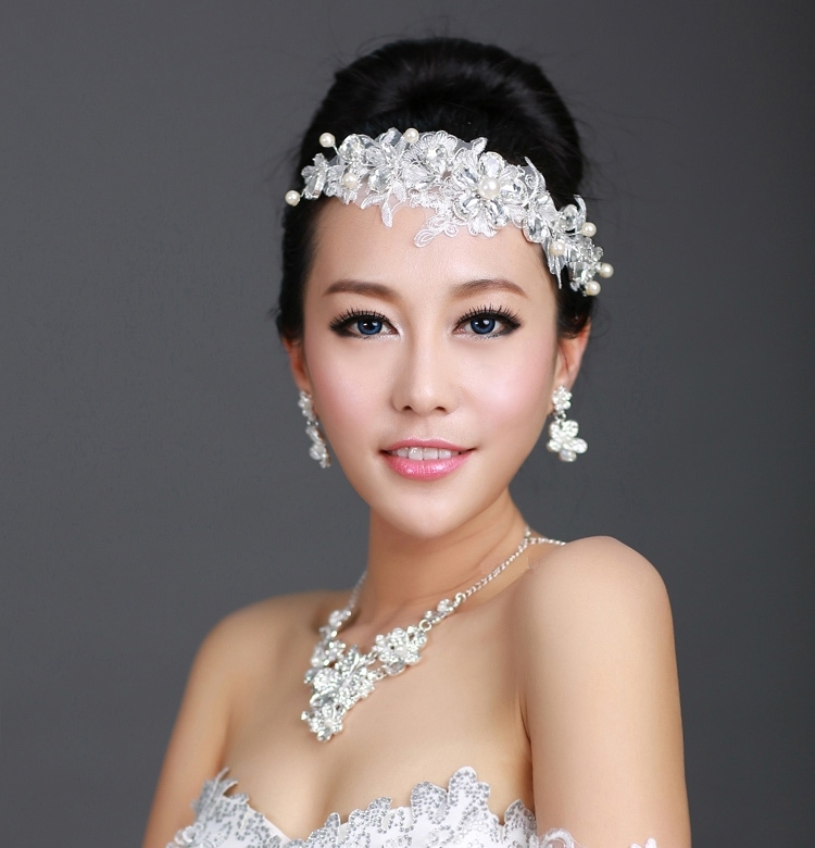 1 Bridal Lace Headband with pearls
