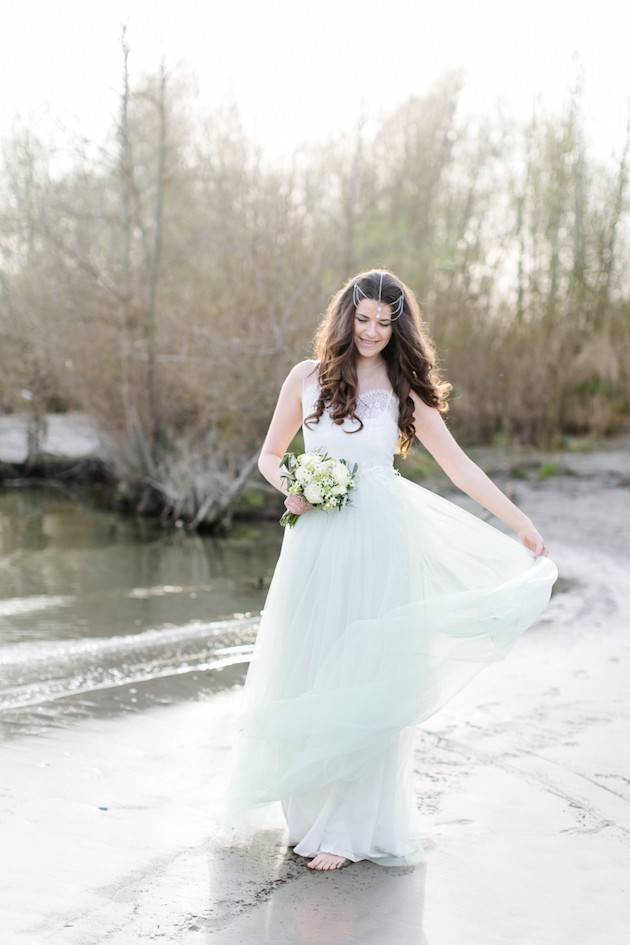 3 Barefoot Bridal Session on the Beach (21)