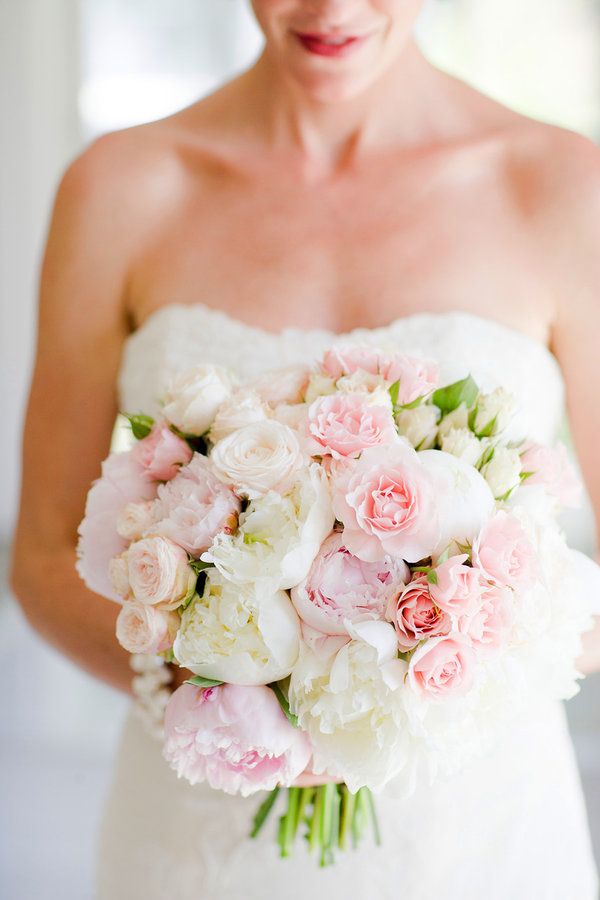 7 bridal bouquets ()