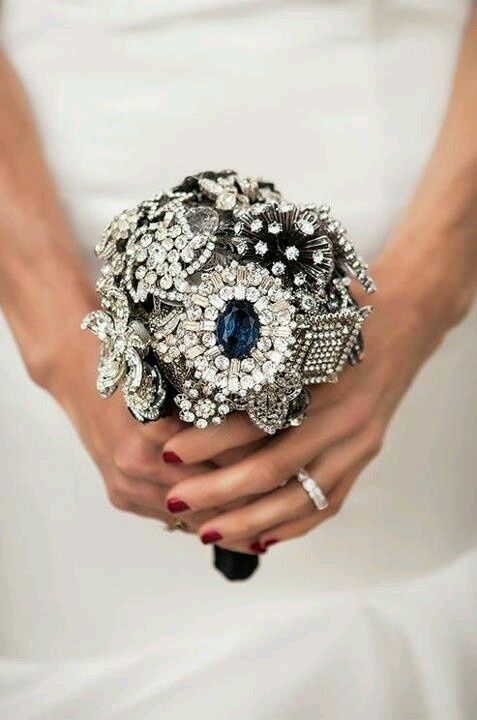 wedding brooches (3)