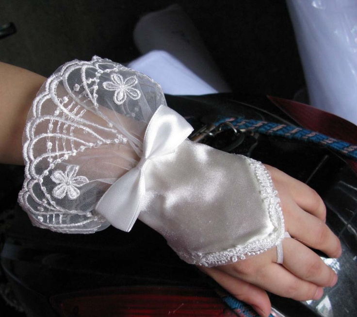 wedding gloves (1)