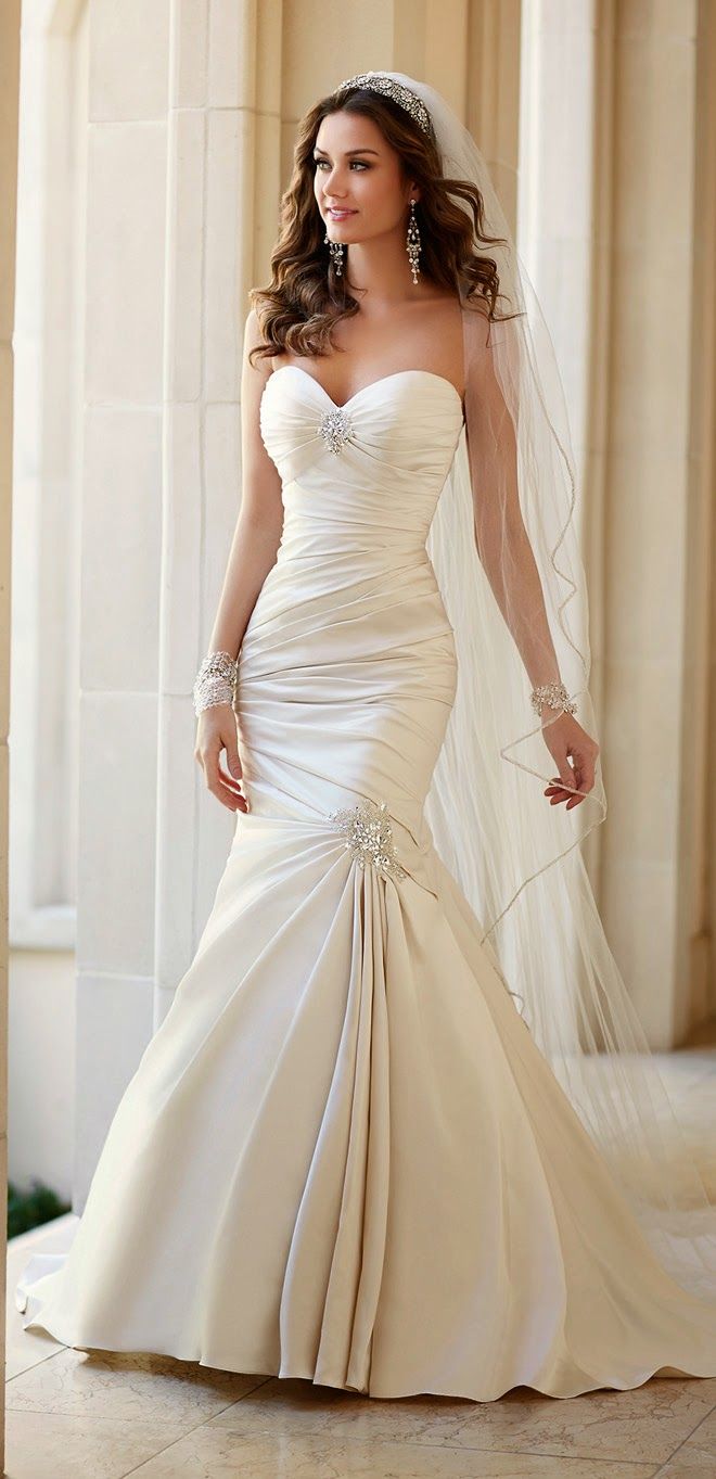 westren bridal gowns with jewelry