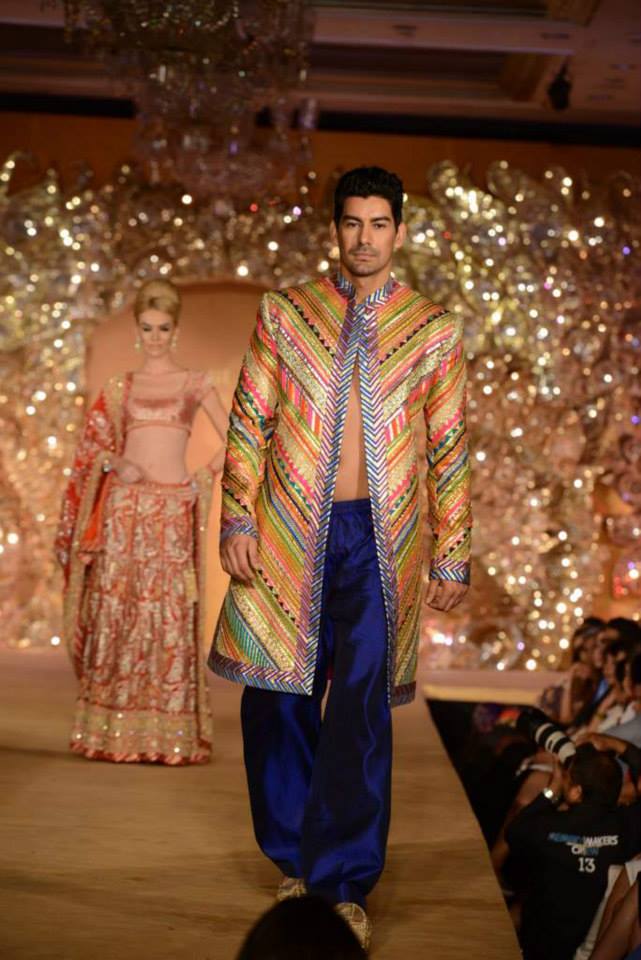 Abu Jani and Sandeep Khosla men wedding wear dresses (3)