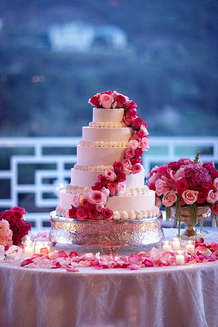 pink and red wedding decor