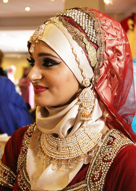 4. outstanding Bridal wedding hijab styles