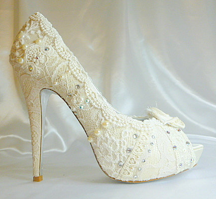 7 ivory wedding shoes and pumps latest collection (8)