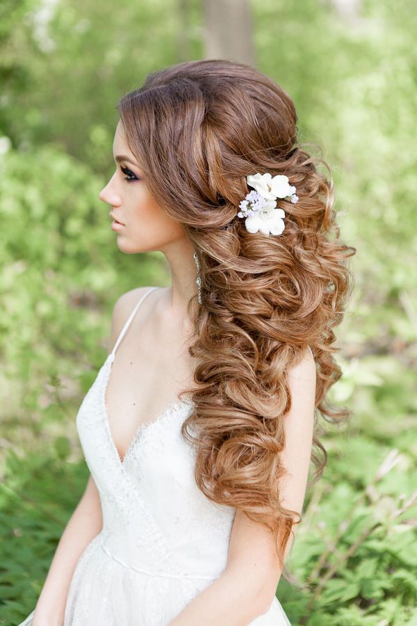 bridal hair accessories for half down curls (1)