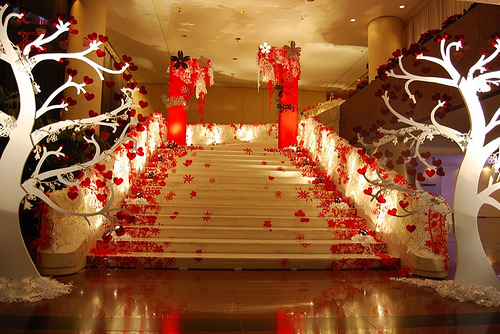 Flower decor ideas for weddings at banquet halls in hyderabad ... Décor Banquette Hall