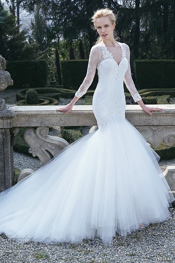 1 soft flowing wedding gowns (8)