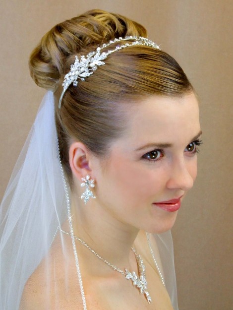 1. the most simple and attractive bridal wedding tiaras