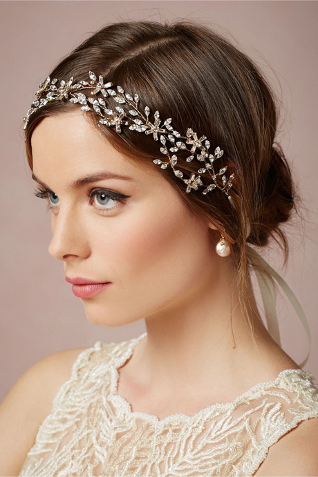 4.5 Best european Wedding Hairstyles for bridals