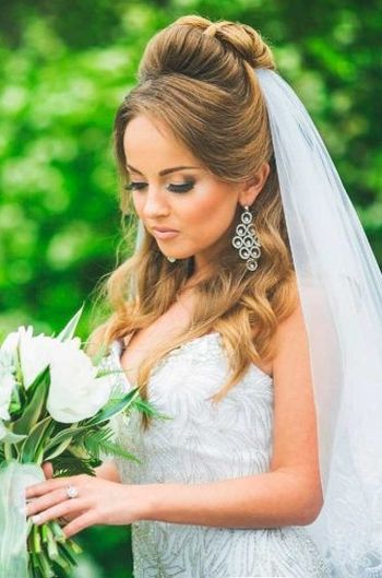 5. Half-Up, Half-Down bridal Hairstyles with veil