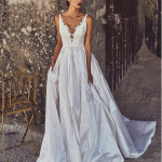 Amazing Bridal Attire by the Designer Elbeth Gillis Amazing Bridal Attire by the Designer Elbeth Gillis
