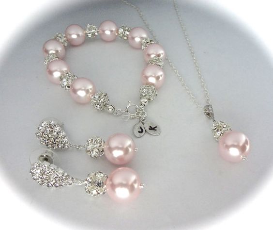 1. swarovski pearl necklace bracelet and earrings set (1)