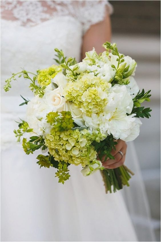 3. Lovely Bridal Bouquet Ideas for Spring Wedding (2)