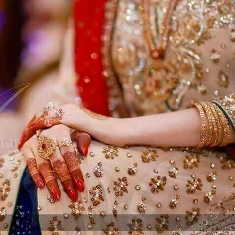 3. bridal hands decor ideas (4)