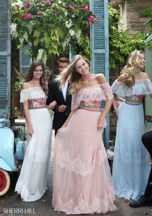 4. alluring two piece gown ideas for function (6)