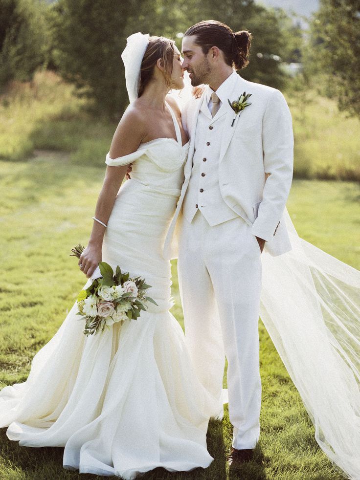 groom wedding dresses (4)