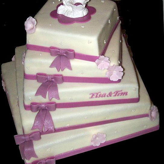 Square Wedding Cake (10)