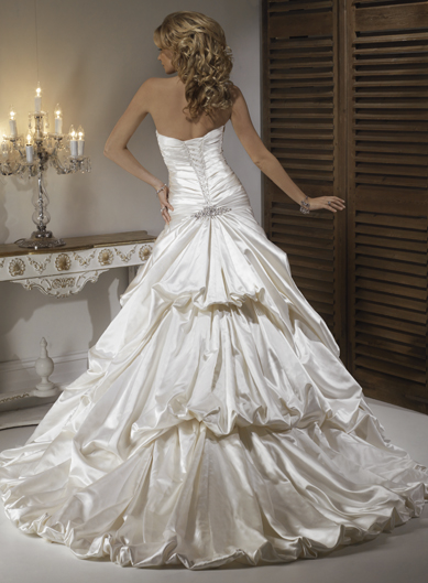 6 Bustles for your Gown ideas (10)