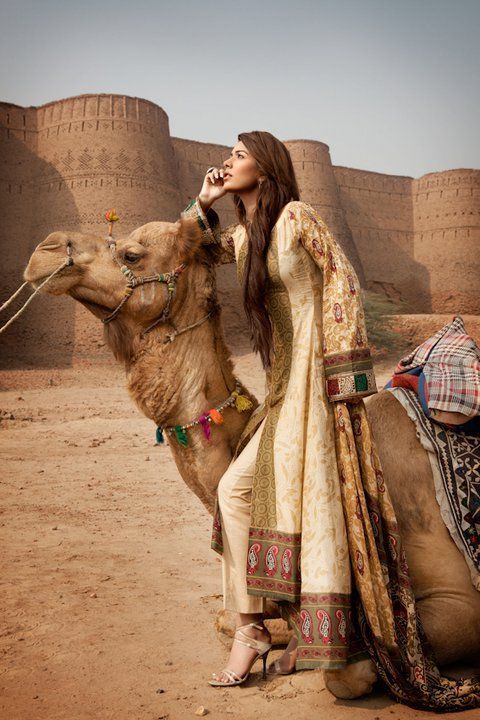 7 golden bridal and party wear attires (6)